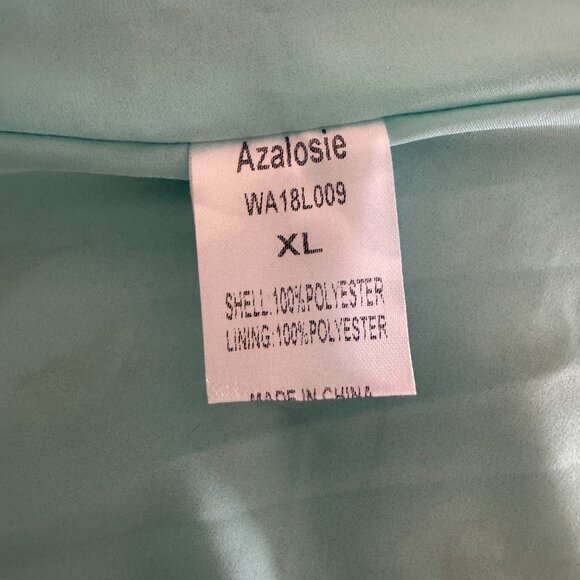 V-Neck Floral Flowy Dress in Light Blue - Picture 6 of 7